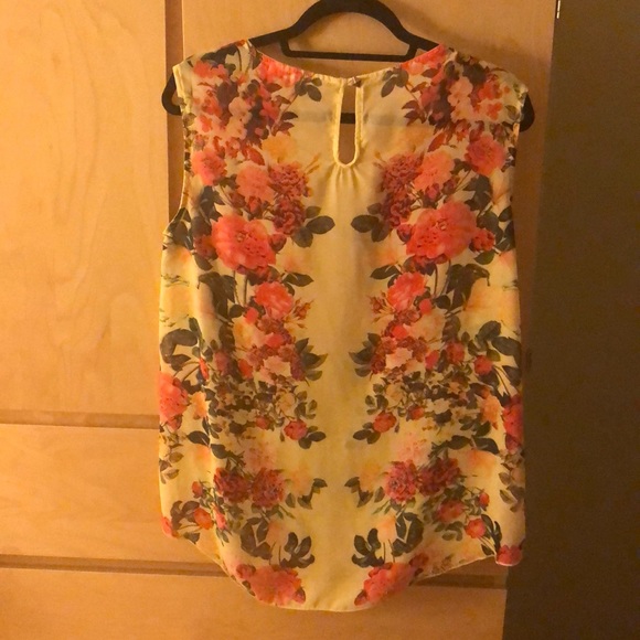 Yellow Floral Blouse - Picture 4 of 5